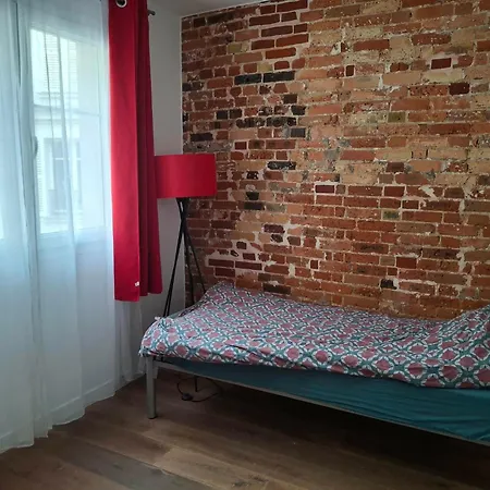 Lumineux Cosy Avec Balcon Διαμέρισμα *