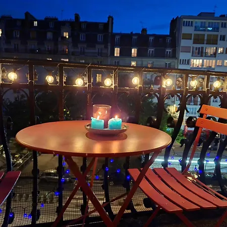 Lumineux Cosy Avec Balcon Paris